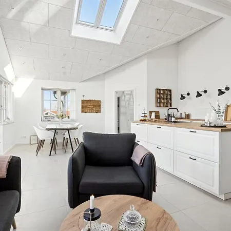 Modern Family House Near Kobingsmark Дом отдыха Норборг