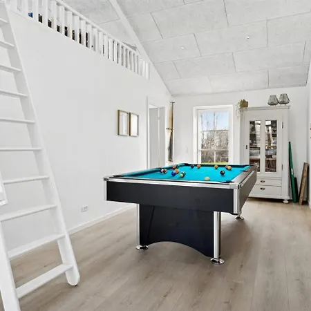 Modern Family House Near Kobingsmark Норборг